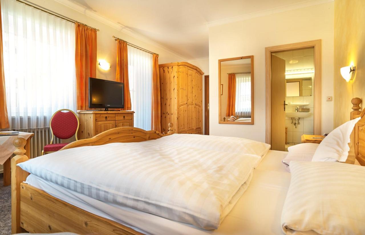 Zedernhof Gesundheits- & Wellnesshotel Stamsried Exteriör bild