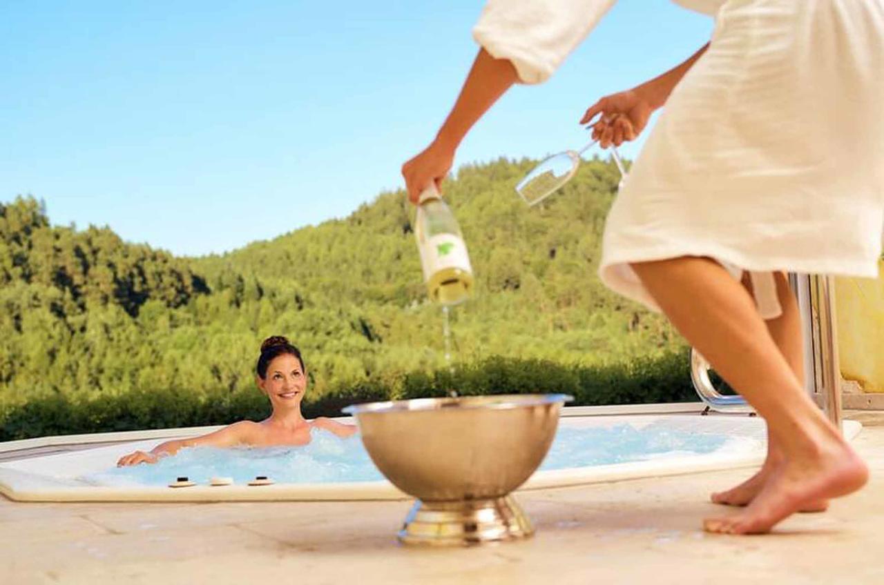 Zedernhof Gesundheits- & Wellnesshotel Stamsried Exteriör bild