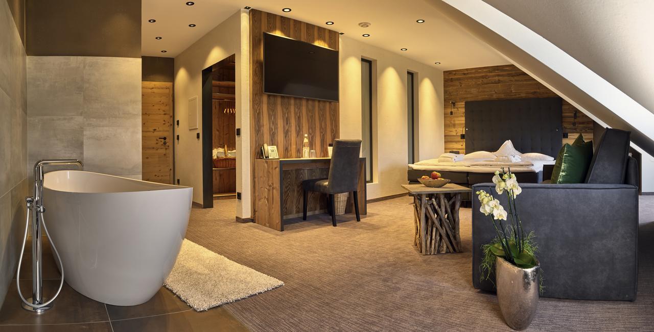 Zedernhof Gesundheits- & Wellnesshotel Stamsried Exteriör bild